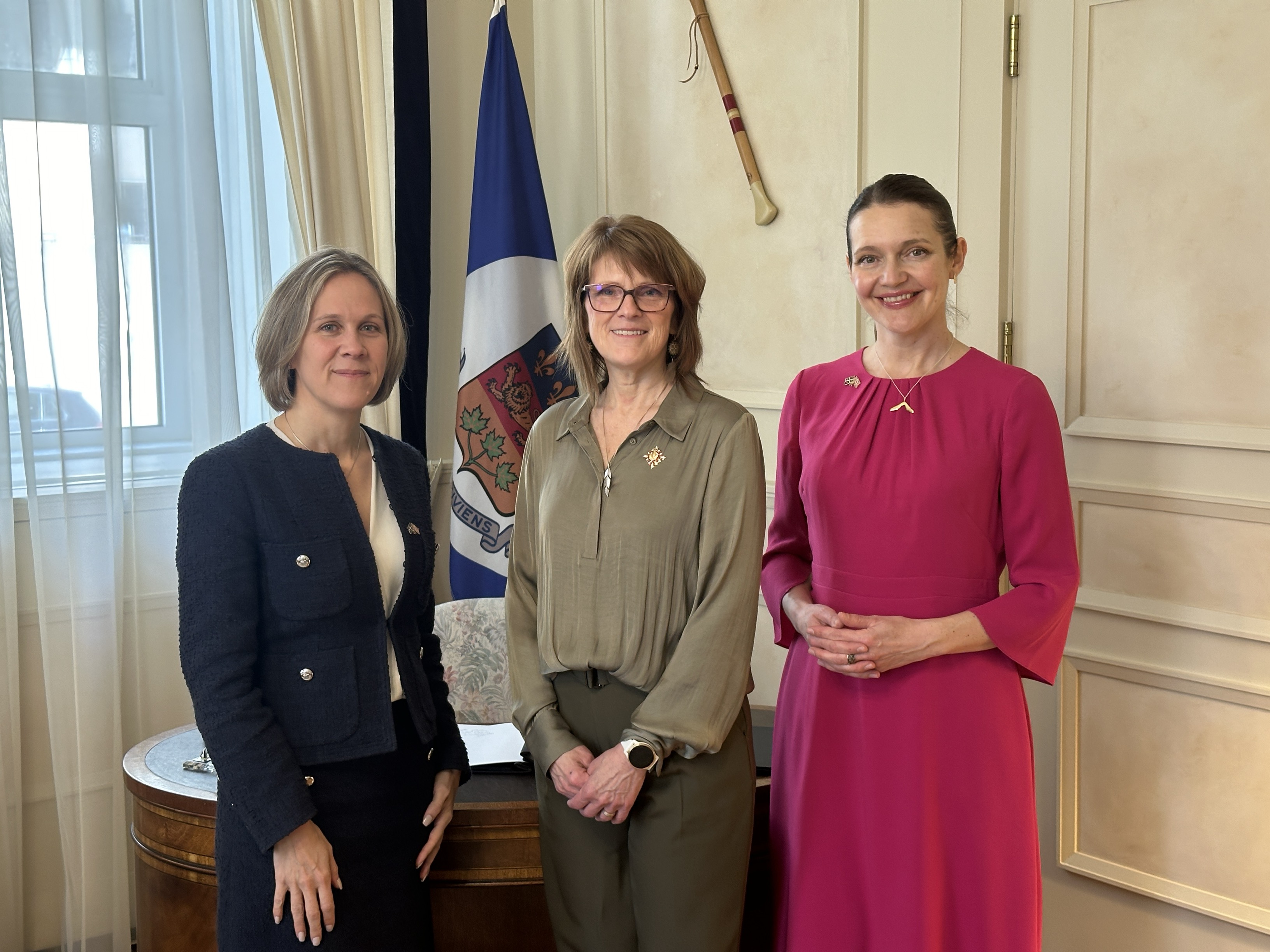 Official visit of the High Commissioner of the United Kingdom to Canada and the Consul General of the United Kingdom in Montreal.